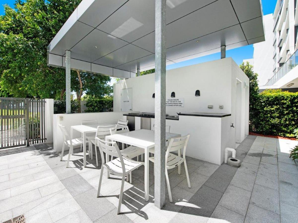 Harbour Quays Apartments Gold Coast Exterior photo