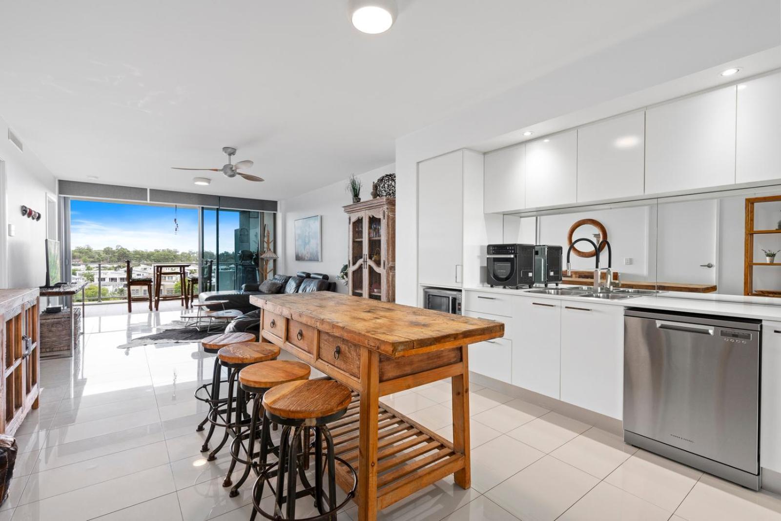 Harbour Quays Apartments Gold Coast Exterior photo