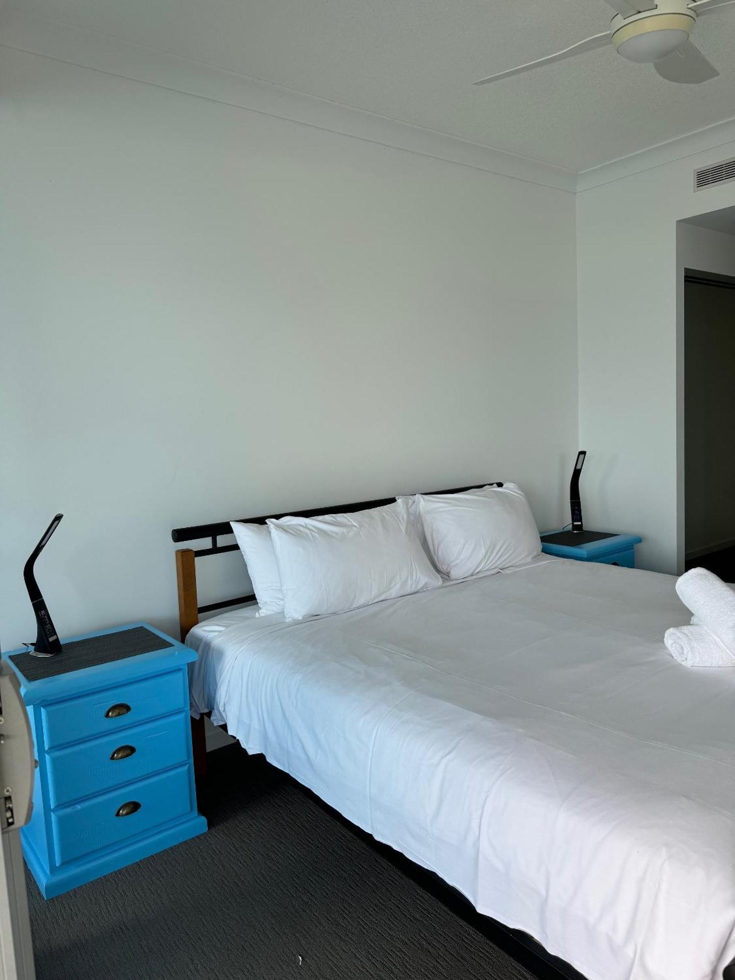 Harbour Quays Apartments Gold Coast Exterior photo