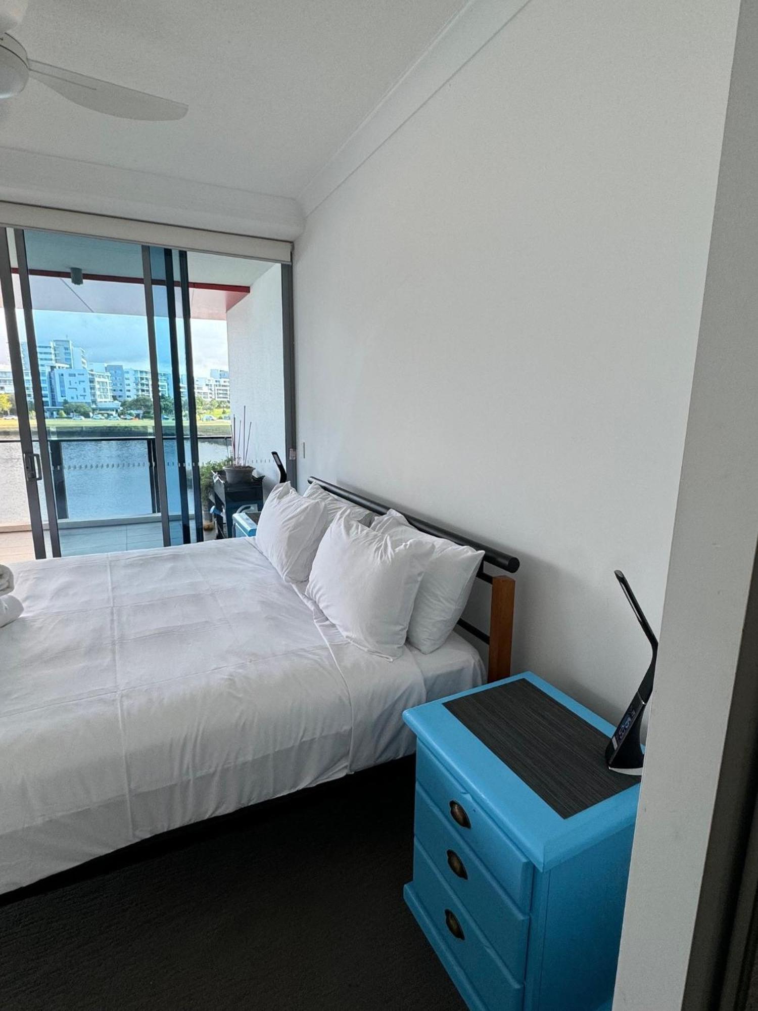 Harbour Quays Apartments Gold Coast Exterior photo