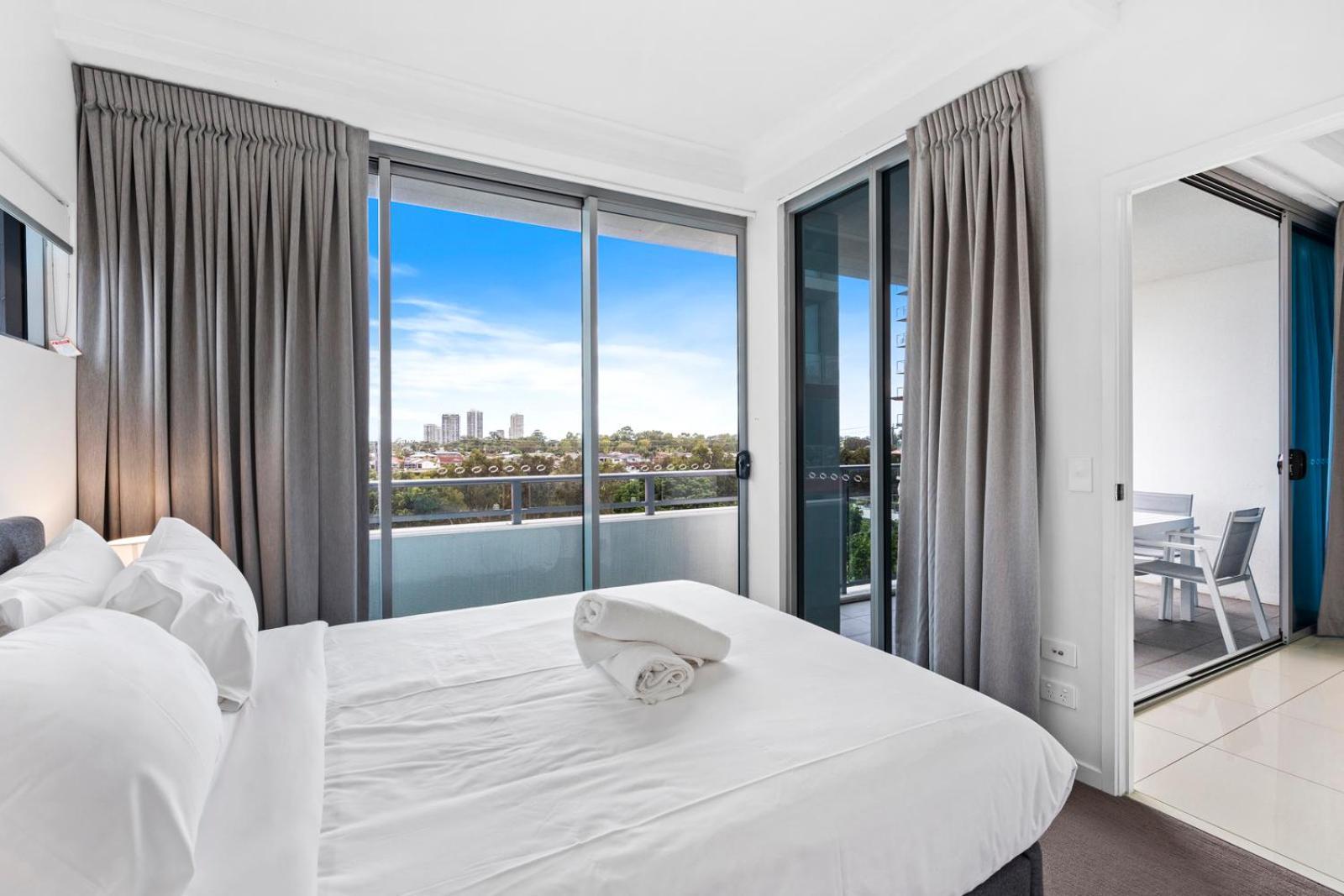 Harbour Quays Apartments Gold Coast Exterior photo