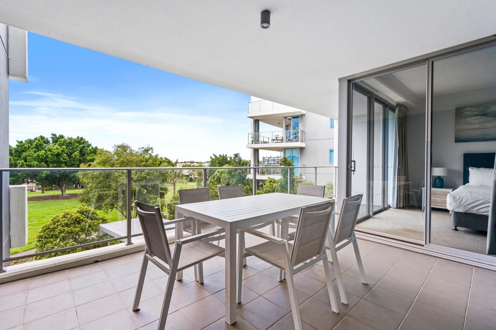 Harbour Quays Apartments Gold Coast Exterior photo