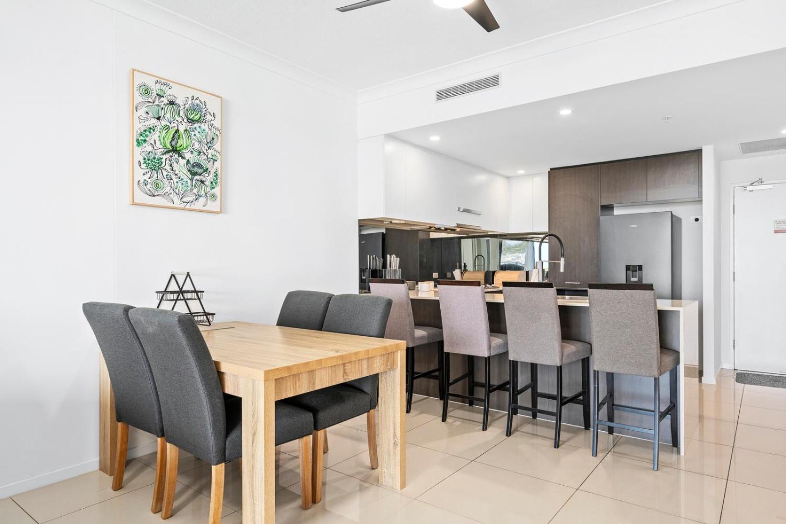 Harbour Quays Apartments Gold Coast Exterior photo