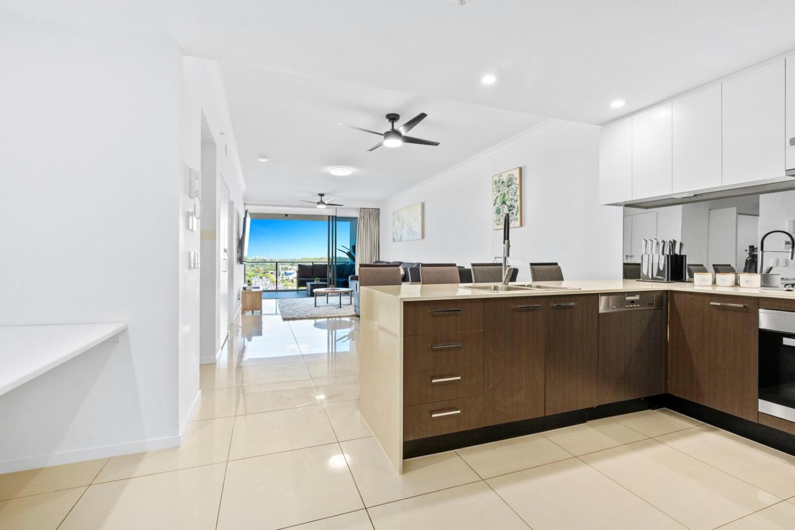 Harbour Quays Apartments Gold Coast Exterior photo
